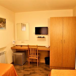 Twin Room Shared Toilet without window